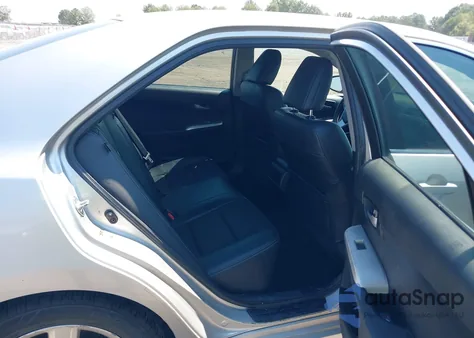 2012 Toyota Camry Se z USA, uszkodzony, nr VIN 4T1BF1FK5CU102375